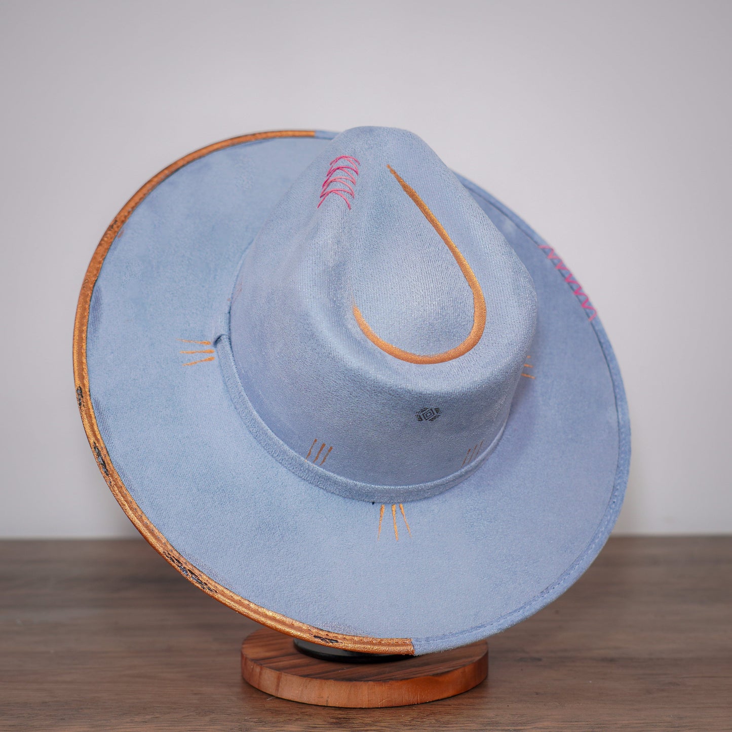 Aukala Hat M Mora Burst: Celest
