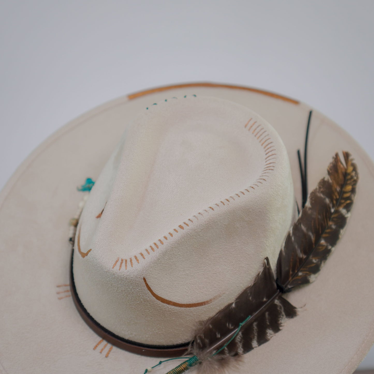 Aukala Hat L White Elefante Brim Hat - White