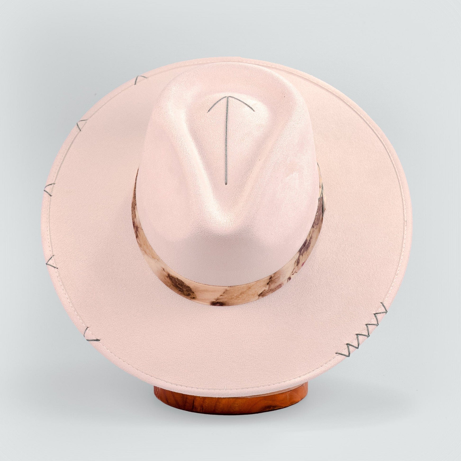 Aukala Hat M Handcrafted Boho Solstice Dune Hat – Sand Suede Fedora with Ecoprinted Band & Arrow Stitching