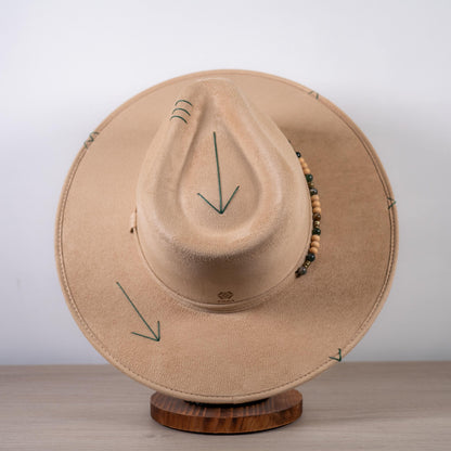 Aukala Hat M Kinich Arrow